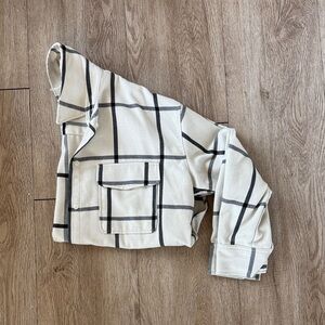 H&M Women’s Beige and Black Checkered Button Down Jacket